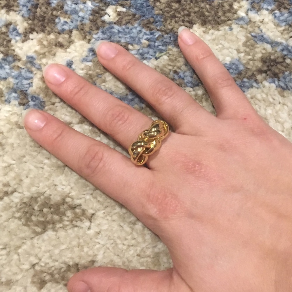 Knotted Ring